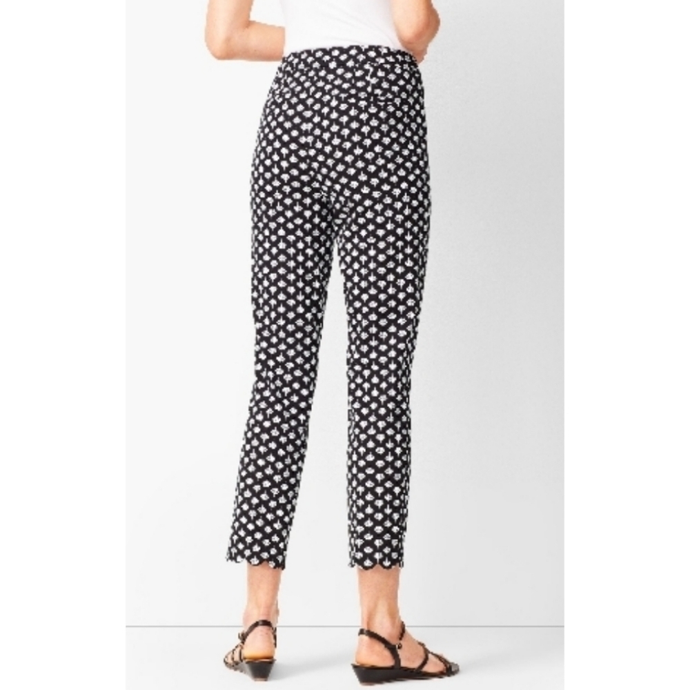 Talbots Chatham Scallop-hem Crops - Picture 2 of 8